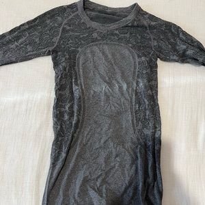 Lululemon Swiftly tech long sleeve shirt